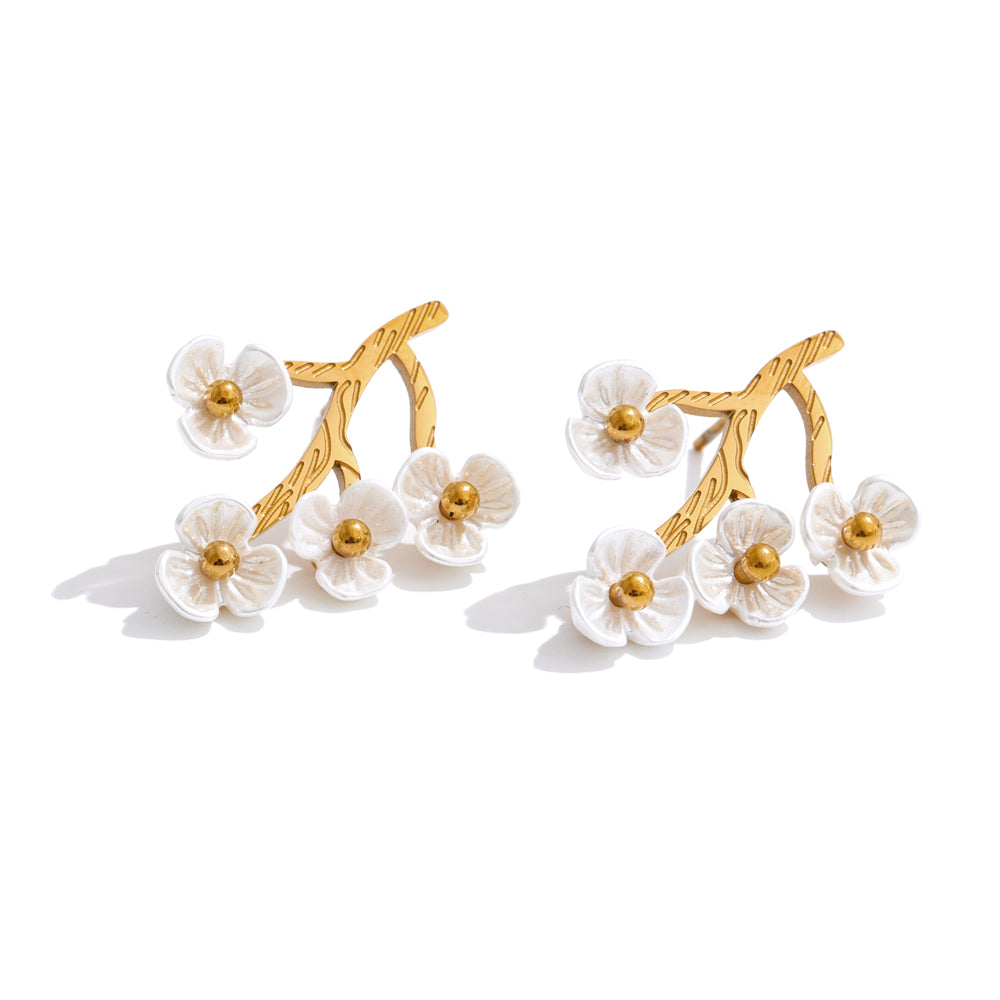 Premium Floral Stud Earrings – 18K Gold Plated