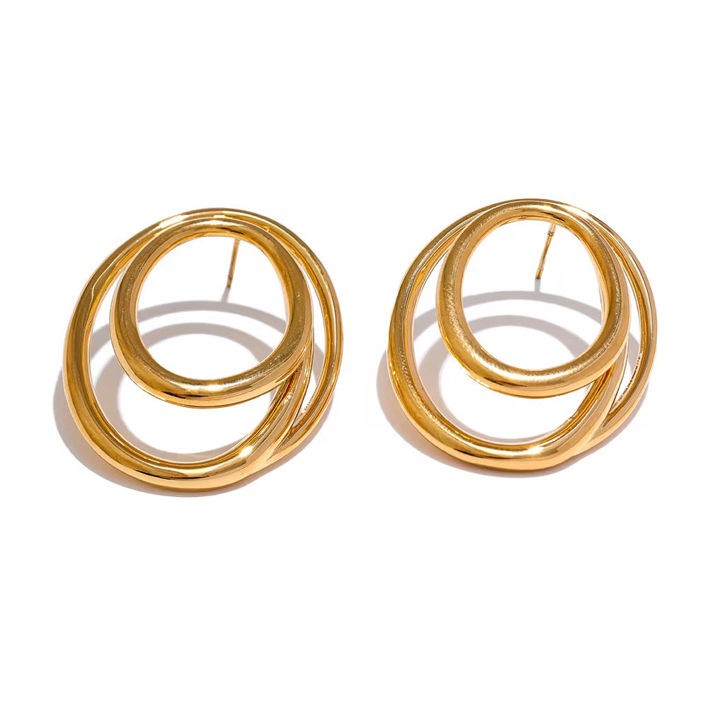 Elegant Harmony Stud Earrings – 18K Gold Plated
